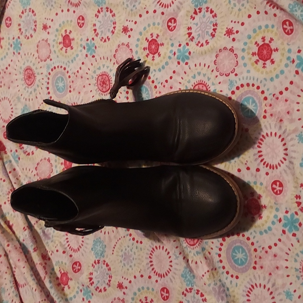 Girls Tucker + Take booties